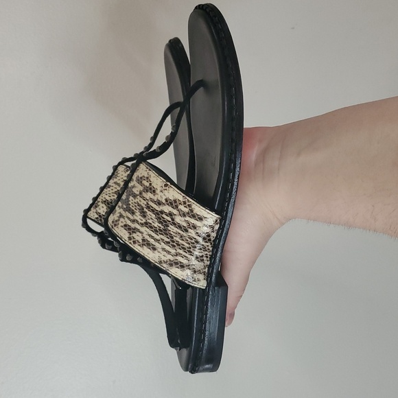 Donald J Pliner Lacy SP Animal Printed Sandals Size 8 Ankle Strap Stud Details - Picture 5 of 12